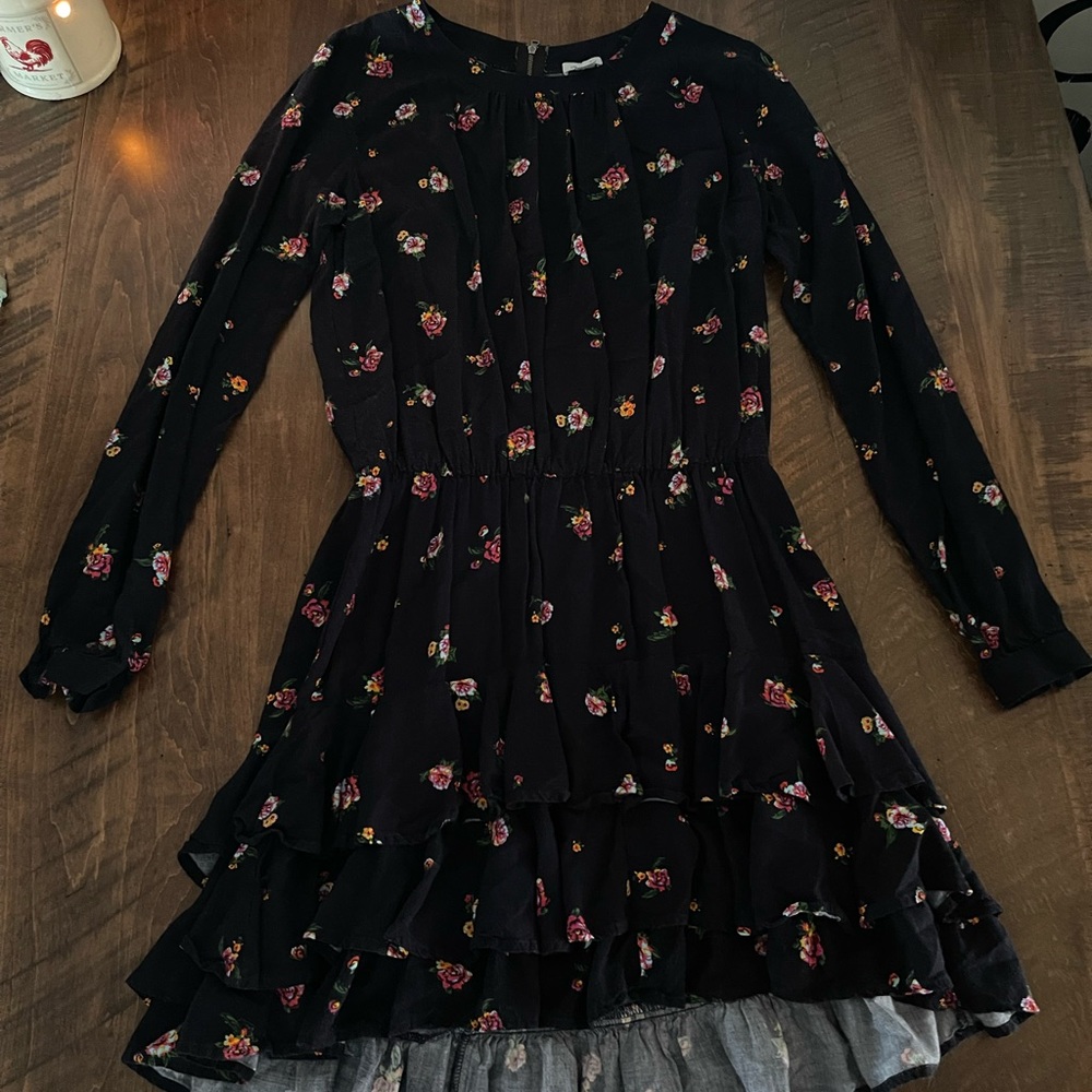 Dress - Picture 2 of 9